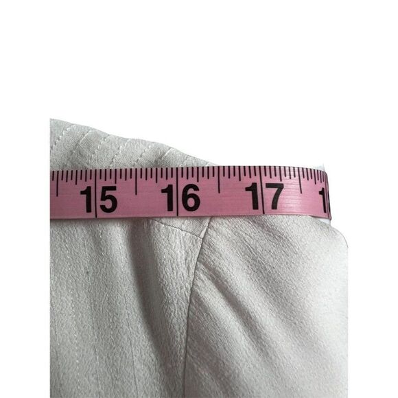 Silence & Noise Long Sleeve Sheer High Low Blouse. White. Size Small - Picture 10 of 15